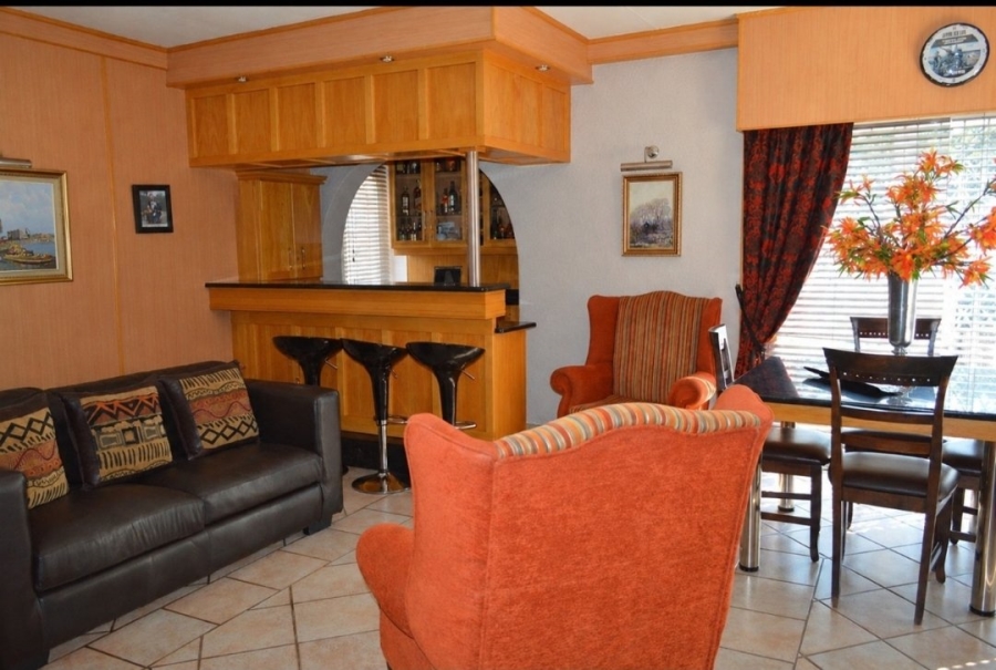 3 Bedroom Property for Sale in Wilkoppies North West
